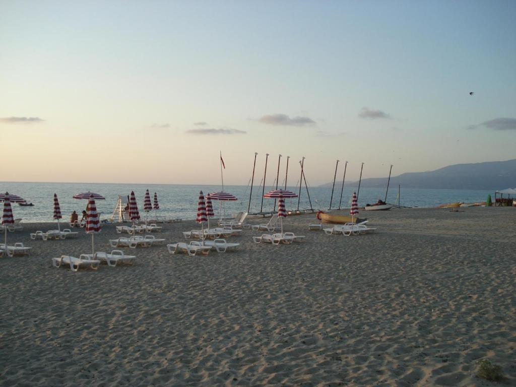 Sonia Pizzo Beach Clubアパートメント エクステリア 写真